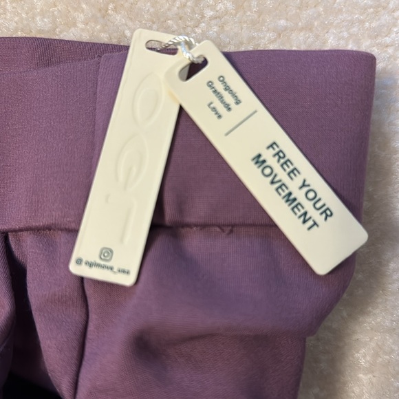 OGL Women's Wide Leg Pants in light purple. - Picture 4 of 5